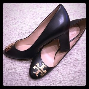 NWT Tory Burch Raleigh 70mm Leather Pumps
